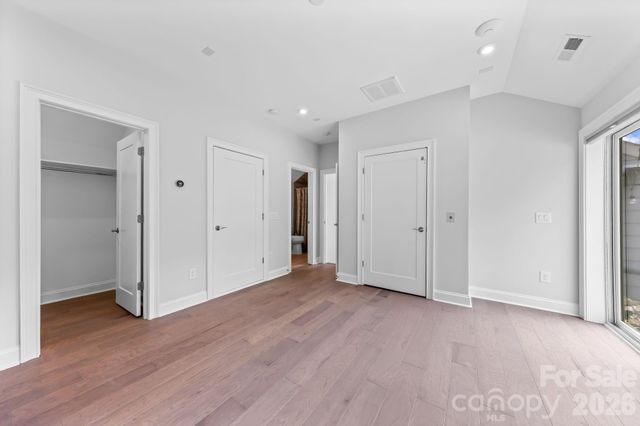 2525 Deacon Avenue, Charlotte, NC 28204
