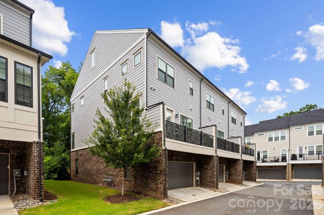 2525 Deacon Avenue, Charlotte, NC 28204