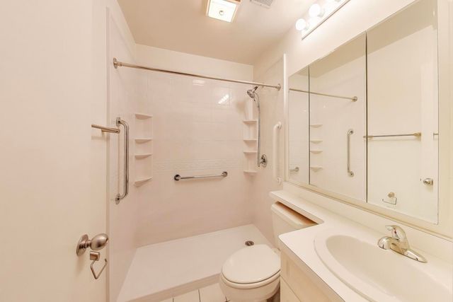 7240 Franklin Street 2A, Forest Park, IL 60130