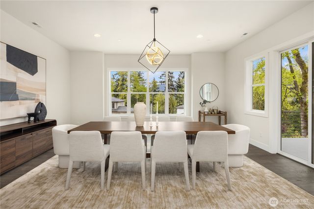 22536 SE 52nd Street, Issaquah, WA 98029