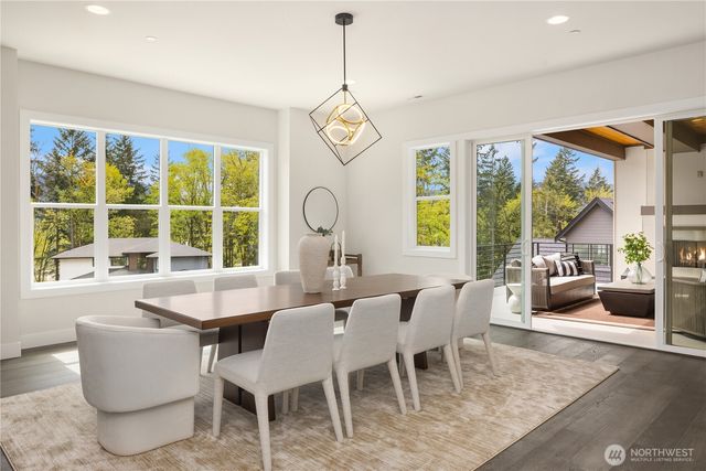 22536 SE 52nd Street, Issaquah, WA 98029