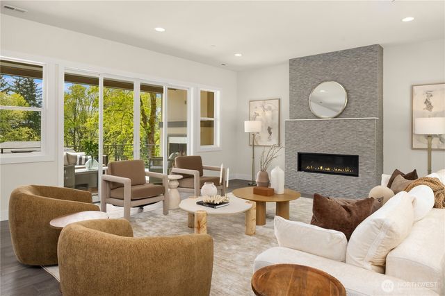 22536 SE 52nd Street, Issaquah, WA 98029
