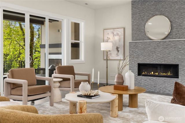 22536 SE 52nd Street, Issaquah, WA 98029