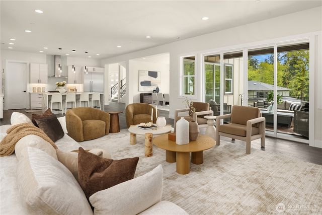 22536 SE 52nd Street, Issaquah, WA 98029