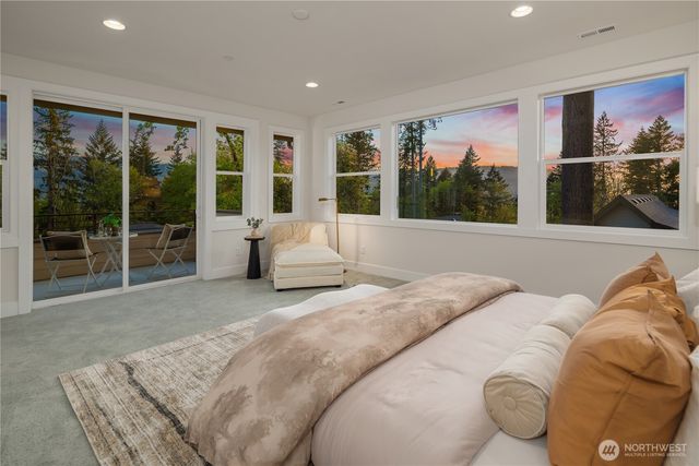 22536 SE 52nd Street, Issaquah, WA 98029