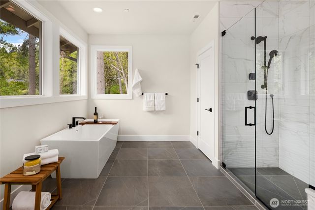 22536 SE 52nd Street, Issaquah, WA 98029
