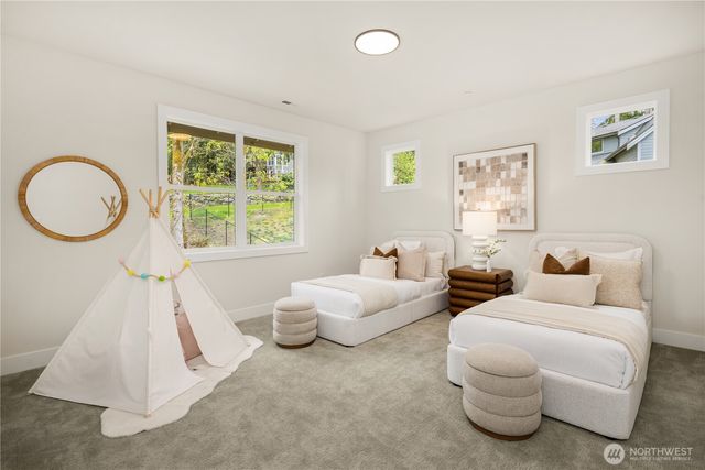 22536 SE 52nd Street, Issaquah, WA 98029