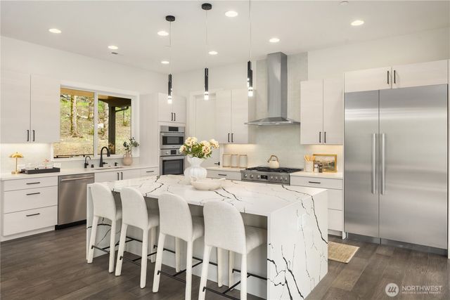 22536 SE 52nd Street, Issaquah, WA 98029