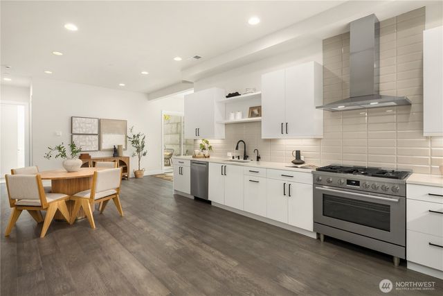 22536 SE 52nd Street, Issaquah, WA 98029