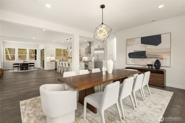 22536 SE 52nd Street, Issaquah, WA 98029