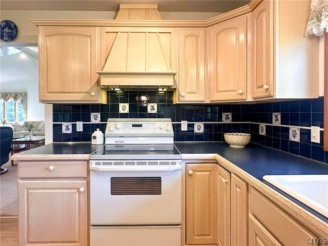 2354 Middle Road, Oneida, NY 13421