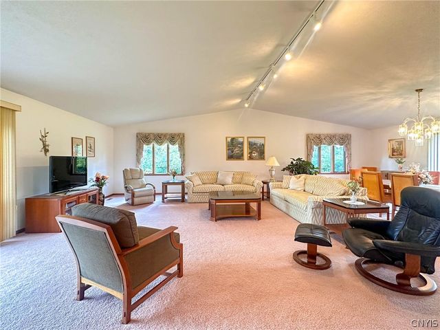 2354 Middle Road, Oneida, NY 13421