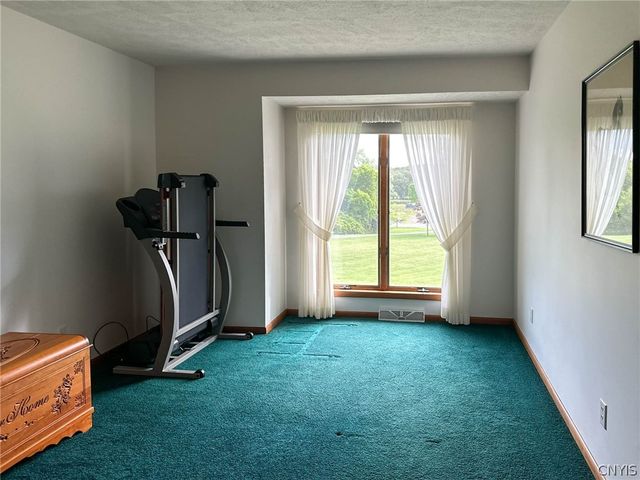 2354 Middle Road, Oneida, NY 13421