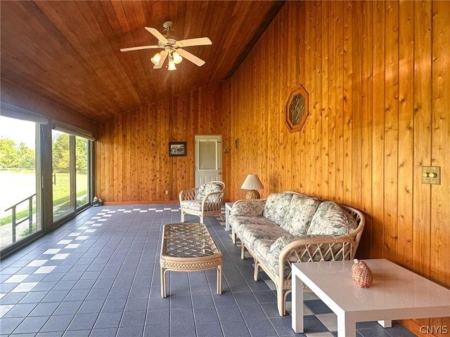 2354 Middle Road, Oneida, NY 13421