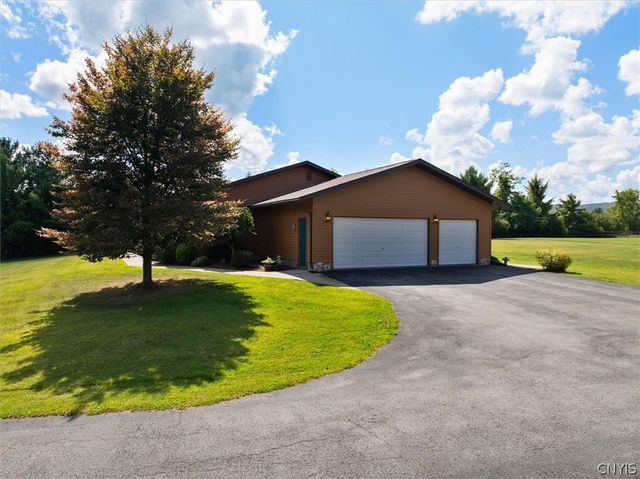 2354 Middle Road, Oneida, NY 13421