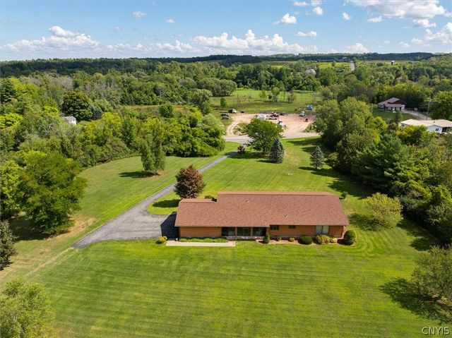 2354 Middle Road, Oneida, NY 13421