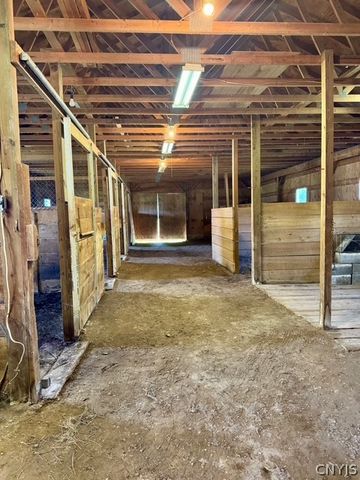 2354 Middle Road, Oneida, NY 13421