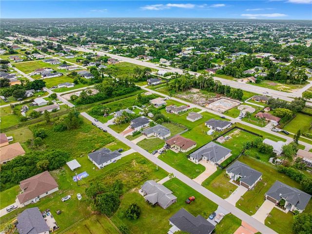 4707 6th ST W, Lehigh Acres, FL 33971