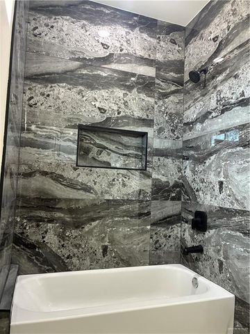 2413 N Venice N Avenue, Edinburg, TX 78542