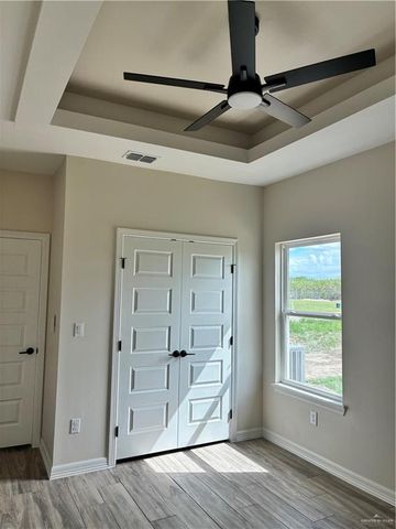 2413 N Venice N Avenue, Edinburg, TX 78542