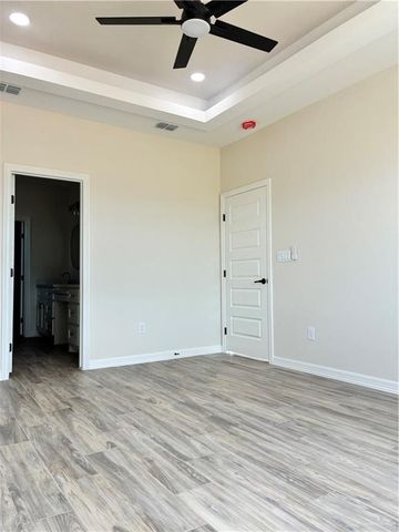 2413 N Venice N Avenue, Edinburg, TX 78542