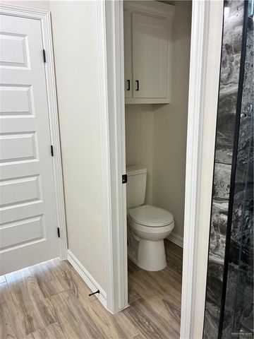 2413 N Venice N Avenue, Edinburg, TX 78542