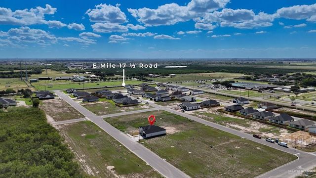 2413 N Venice N Avenue, Edinburg, TX 78542