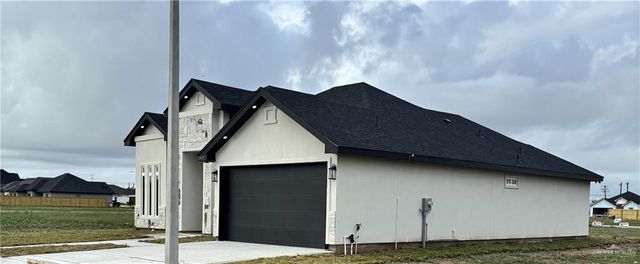 2413 N Venice N Avenue, Edinburg, TX 78542