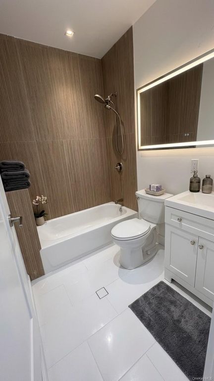 437 W 43rd Street 1, New York (manhattan), NY 10036 — photo 5