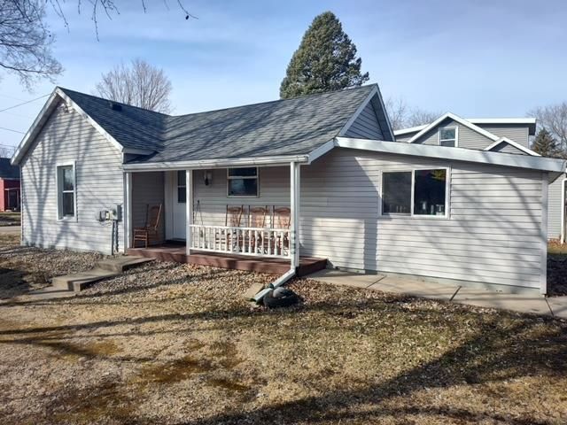 433 Bridge Street, Mazomanie, WI 53560