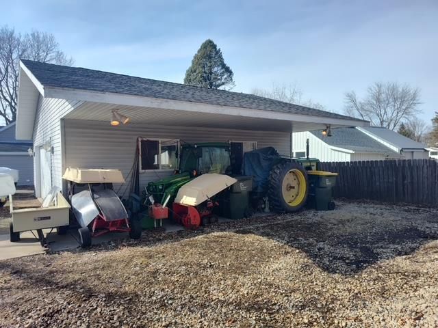 433 Bridge Street, Mazomanie, WI 53560