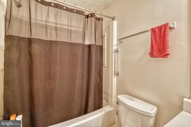 8040-H ABBEY CT #H, Pasadena, MD 21122