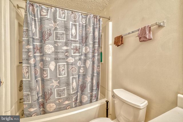 8040-H ABBEY CT #H, Pasadena, MD 21122