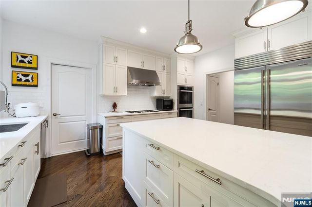 54 Mohawk Avenue, Norwood, NJ 07648