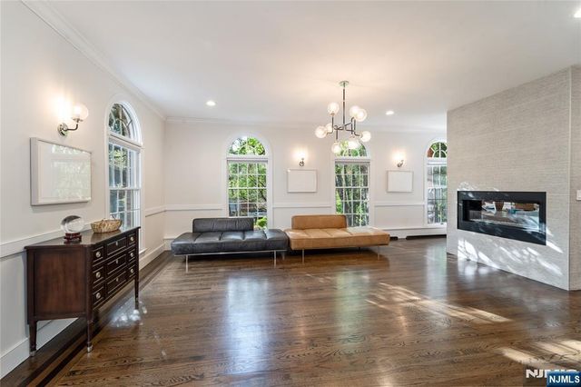 54 Mohawk Avenue, Norwood, NJ 07648