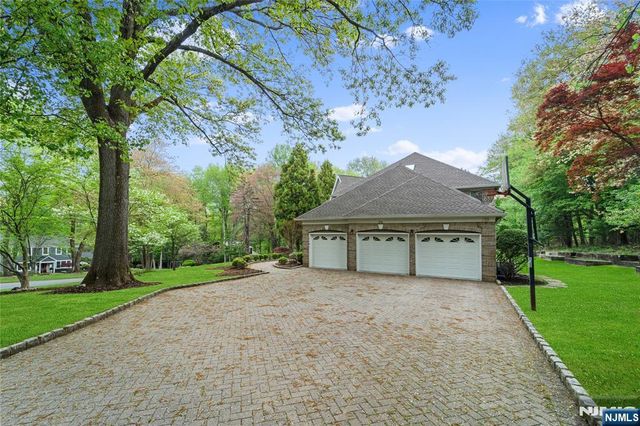 54 Mohawk Avenue, Norwood, NJ 07648