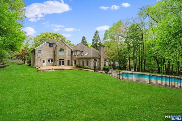 54 Mohawk Avenue, Norwood, NJ 07648