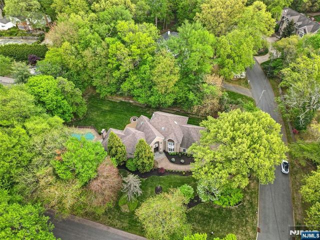 54 Mohawk Avenue, Norwood, NJ 07648