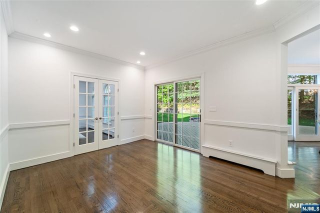 54 Mohawk Avenue, Norwood, NJ 07648