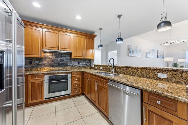 628 CLEVELAND STREET 1507, Clearwater, FL 33755