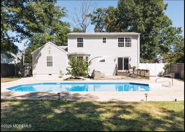 275 S Lakeshore Drive, Manahawkin, NJ 08050