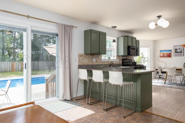 275 S Lakeshore Drive, Manahawkin, NJ 08050