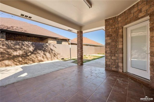 304 N 18th Street, Hidalgo, TX 78557
