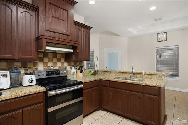 304 N 18th Street, Hidalgo, TX 78557