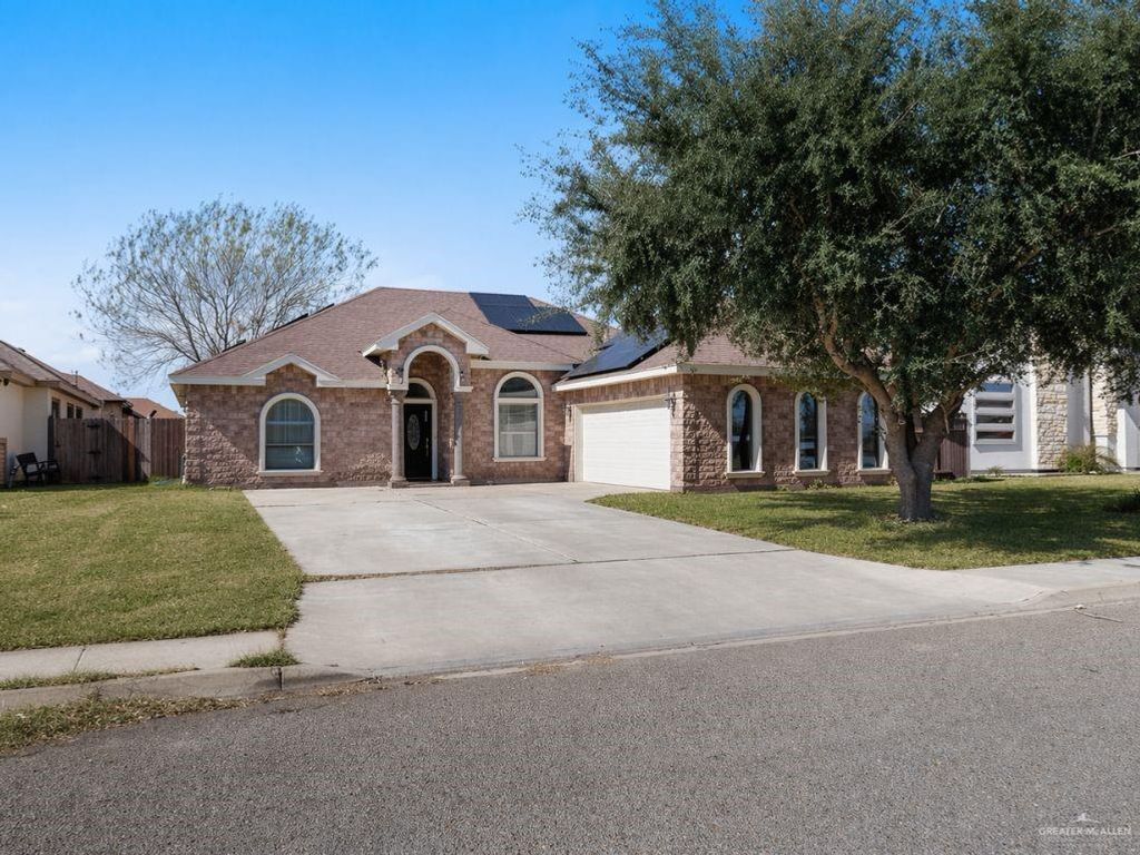 304 N 18th Street, Hidalgo, TX 78557