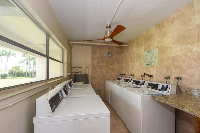 4200 CRYSTAL LAKE Drive 212, Deerfield Beach, FL 33064