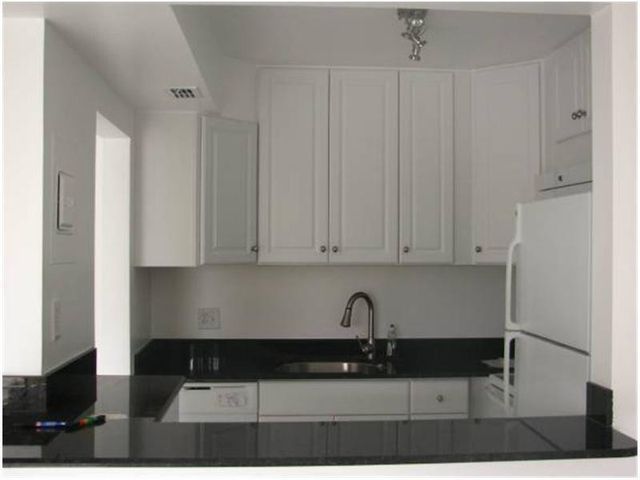 4200 CRYSTAL LAKE Drive 212, Deerfield Beach, FL 33064