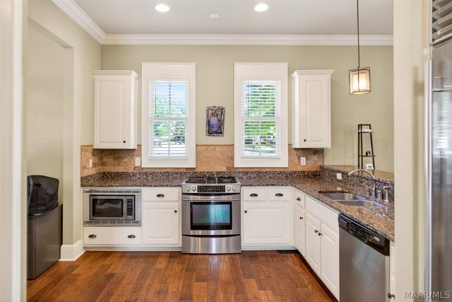 47 CHAPEL HILL Street, Pike Road, AL 36064
