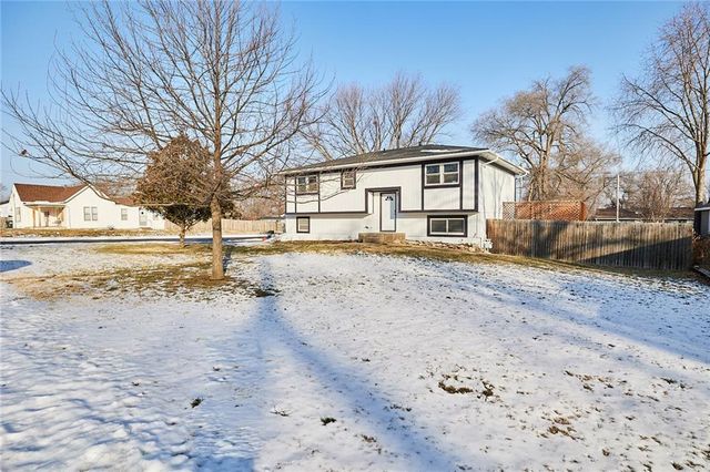 200 E Hulett Street, Edgerton, KS 66021
