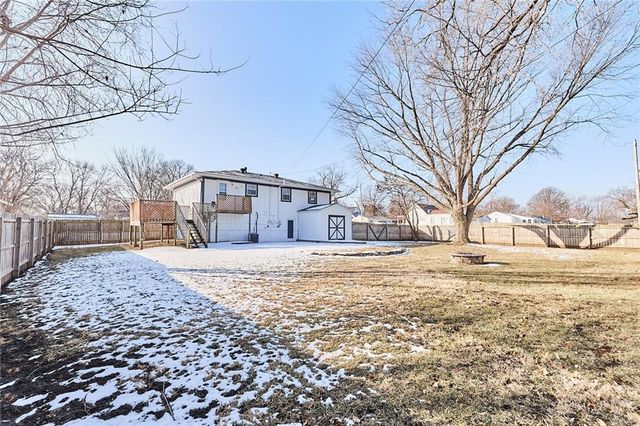 200 E Hulett Street, Edgerton, KS 66021